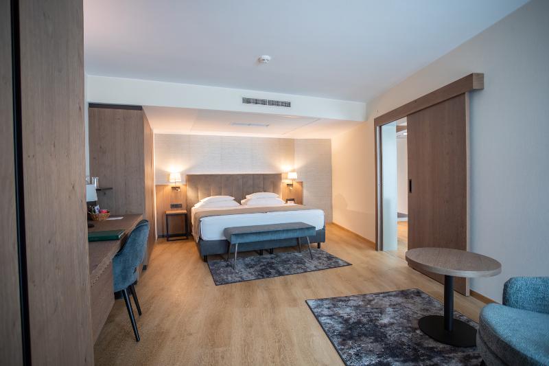 סוויטה נוף לגינה, Rogner Hotel Tirana