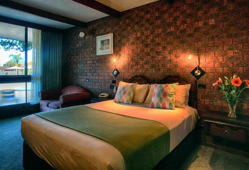 اتاق استاندارد یک نفره, Belltower Motor Inn