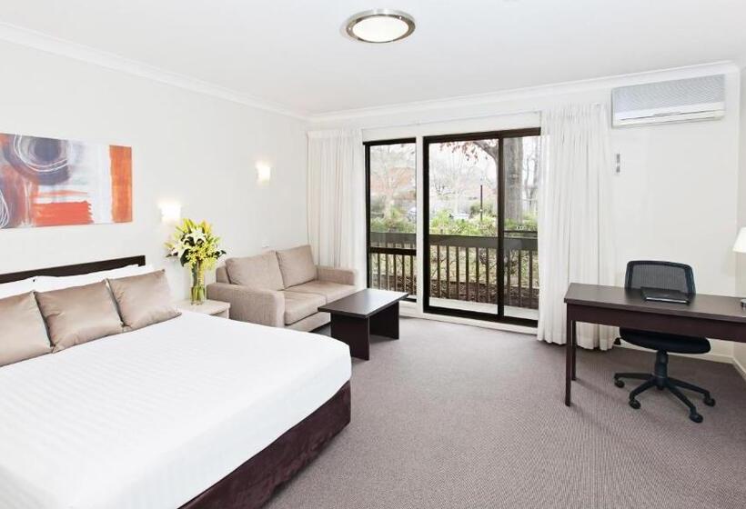 行政房间, Ibis Styles Canberra Tall Trees