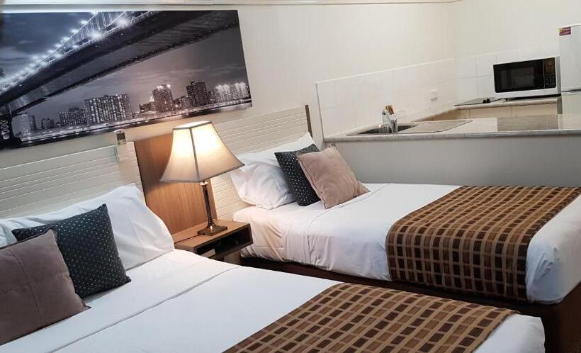 标准工作室, Reef Palms