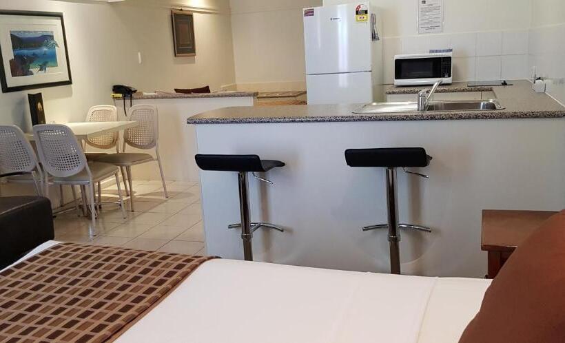 标准工作室, Reef Palms