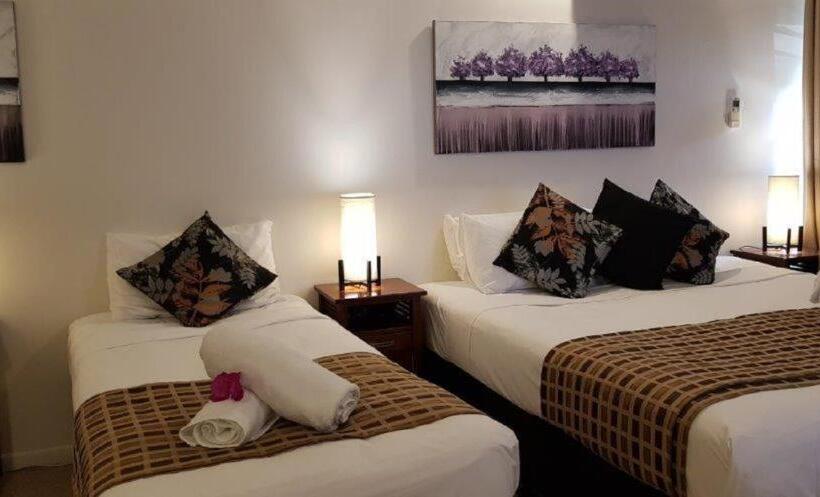 标准工作室, Reef Palms