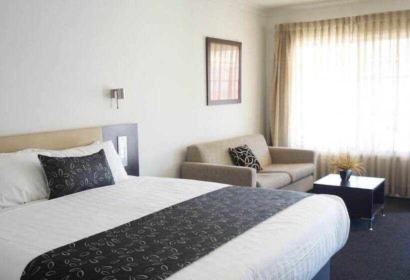 اتاق سوپریور, The Charles Boutique Hotel & Dining