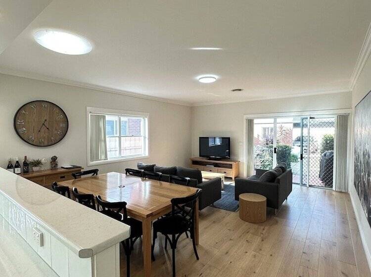 آپارتمان 3 خوابه, The Charles Boutique Hotel & Dining