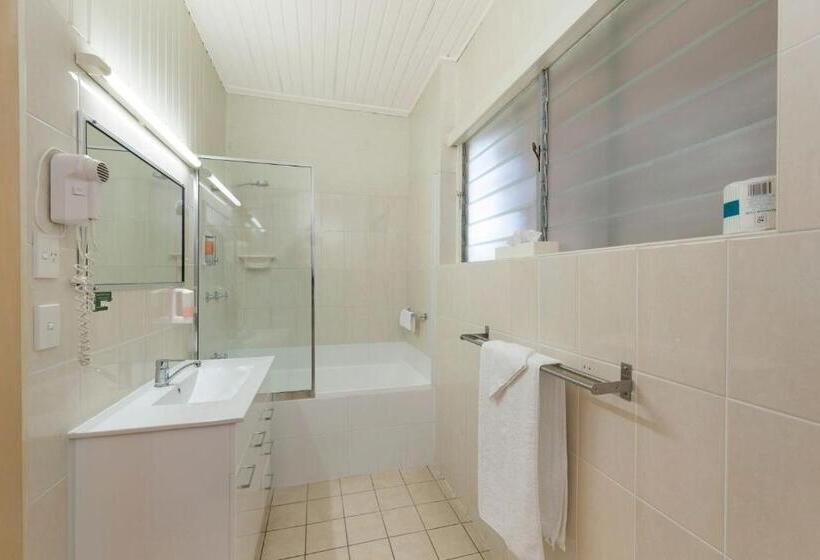 اتاق خانوادگی, Bundaberg Coral Villa Motor Inn