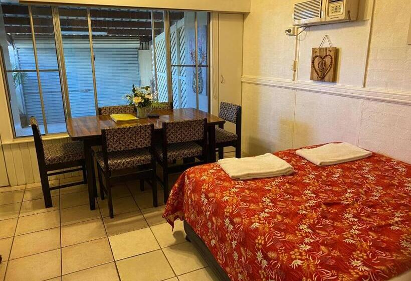 اتاق خانوادگی, Bundaberg Coral Villa Motor Inn
