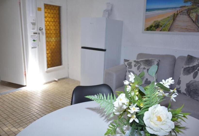 اتاق استاندارد, Bundaberg Coral Villa Motor Inn