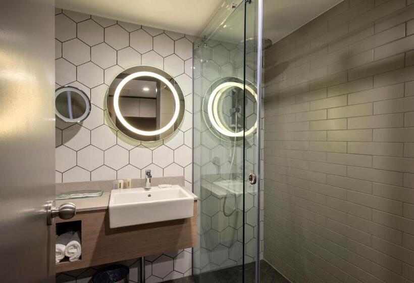 اتاق لوکس با تخت بزرگ, Crowne Plaza Alice Springs Lasseters, An Ihg