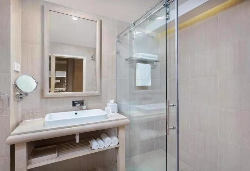 ２ベッドスイートルーム, Crowne Plaza Alice Springs Lasseters, An Ihg
