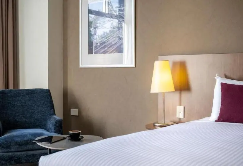 キングサイズベッドのスーペリアルーム, Mercure Sydney St Leonards