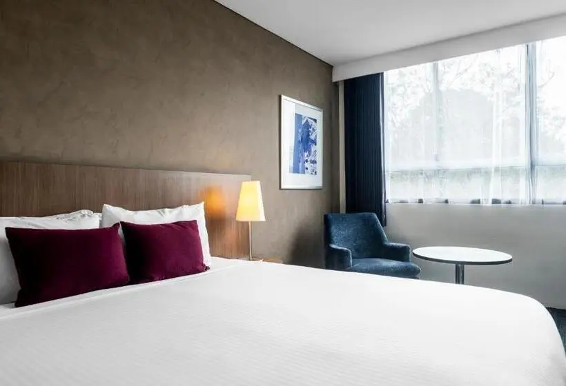 キングサイズベッドのクラシックルーム, Mercure Sydney St Leonards