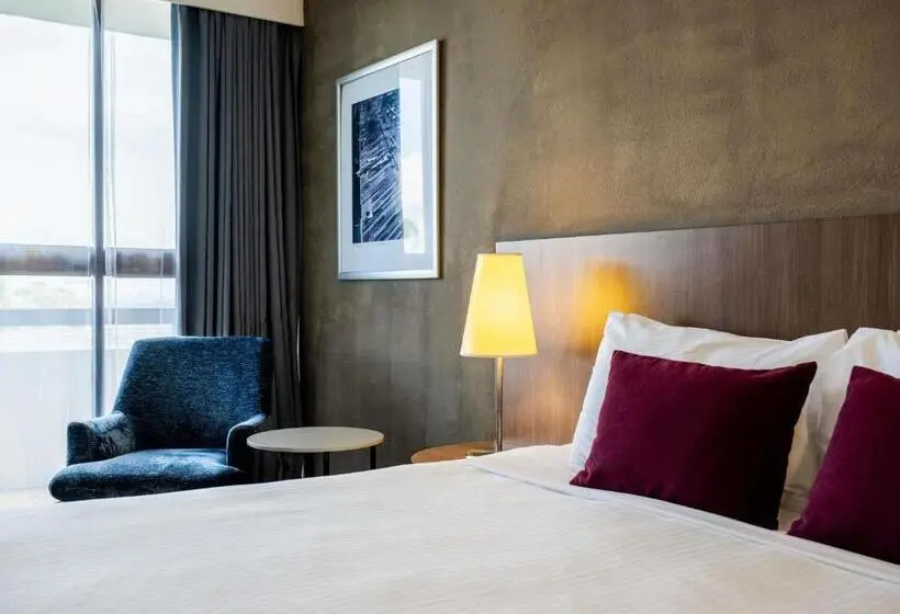 キングサイズベッドのスーペリアルーム, Mercure Sydney St Leonards