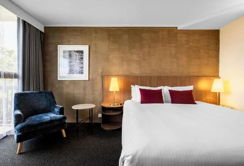 キングサイズベッドのスーペリアルーム, Mercure Sydney St Leonards