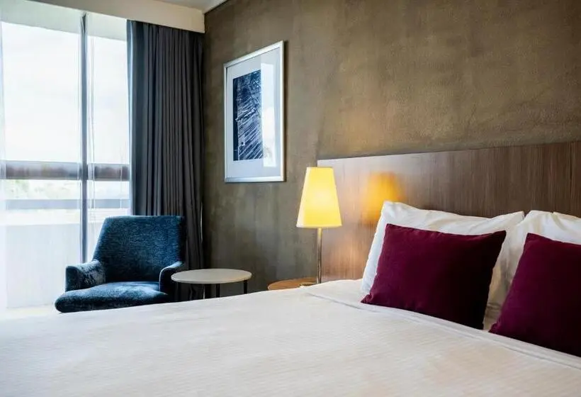 キングサイズベッドのスーペリアルーム, Mercure Sydney St Leonards