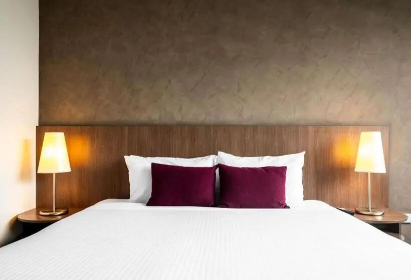 キングサイズベッドのクラシックルーム, Mercure Sydney St Leonards