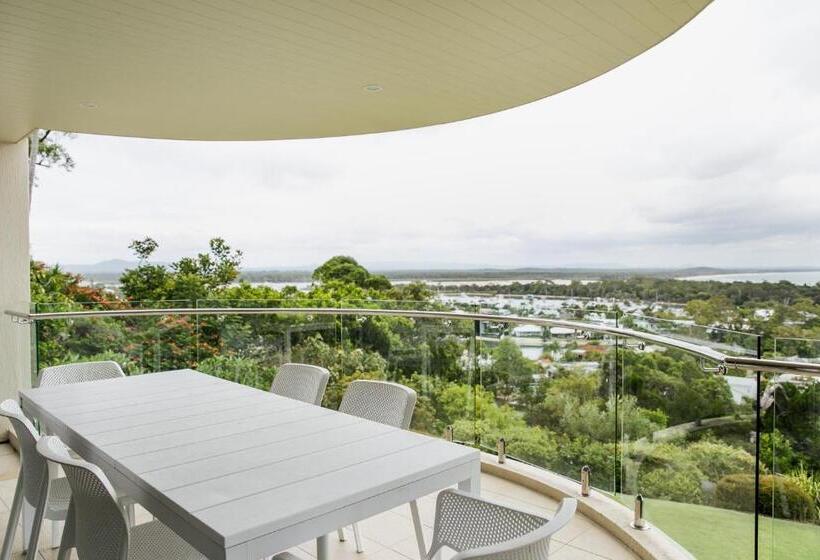 2 Bedroom Premium Apartment with Views, Noosa Crest Resort