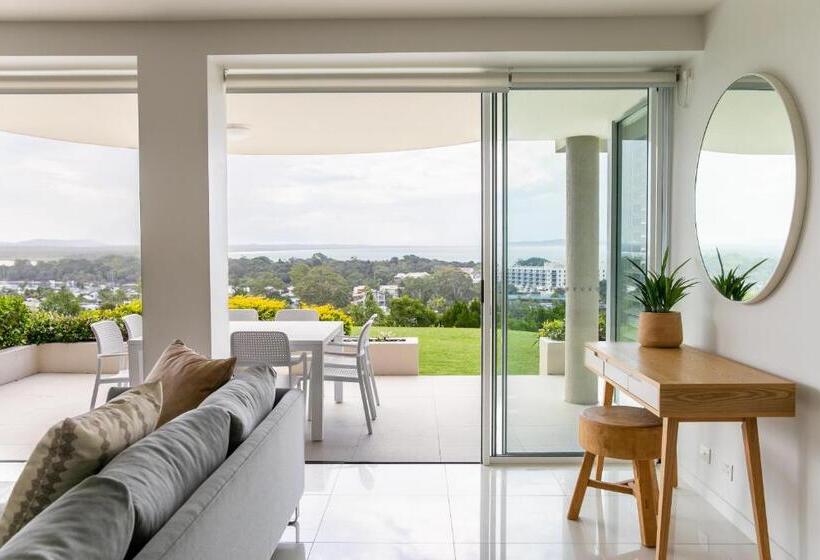 Апартаменты премиум класса с 1 спальней и видом, Noosa Crest Resort