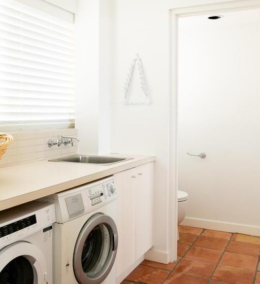 Вилла 3 Спальни, Noosa Crest Resort