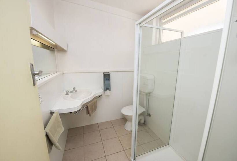 스탠다드 트리플 룸, Pioneer Station Motor Inn