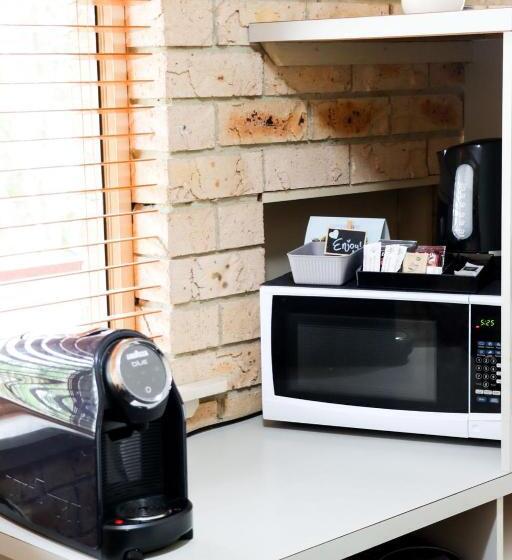 标准间, Kennedy Drive Airport Motel