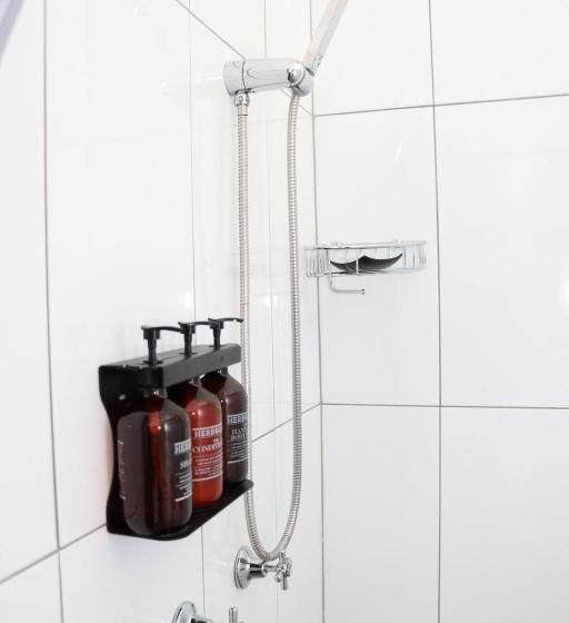 豪华房间, Kennedy Drive Airport Motel