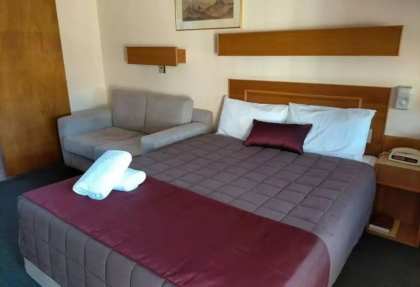 Standard Yhden Hengen Huone, Country Motor Inn