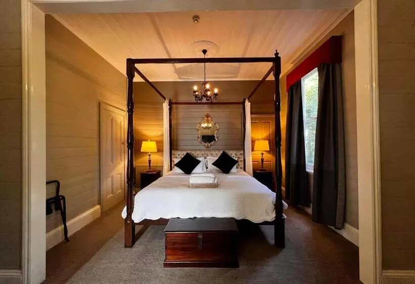 キングサイズベッドのスイートルーム, The Boutique Hotel Blue Mountains