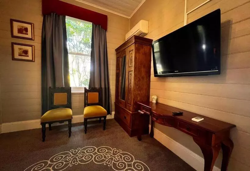 キングサイズベッドのスイートルーム, The Boutique Hotel Blue Mountains