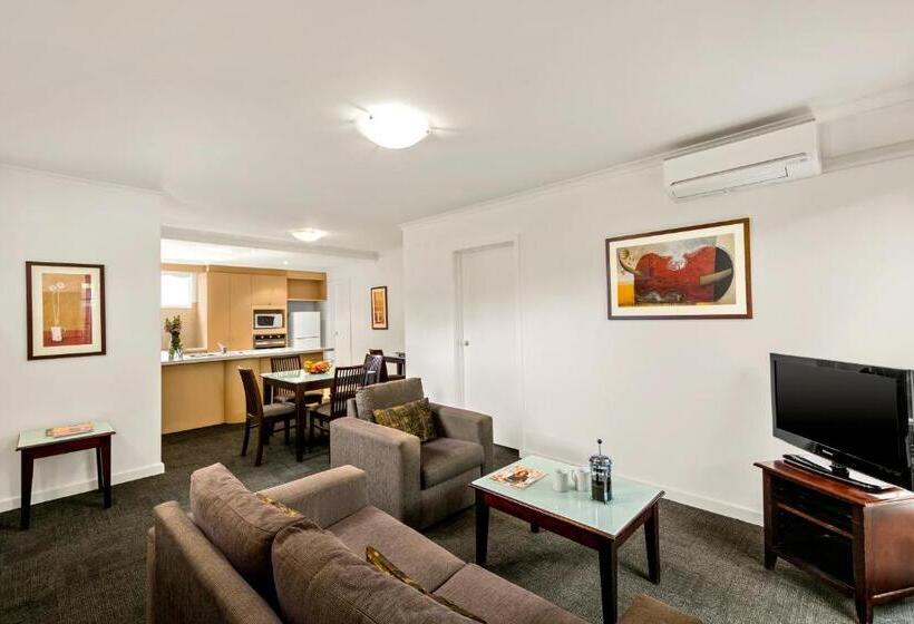 חדר סטנדרט עם מיטת קינג, Comfort Apartments Royal Gardens
