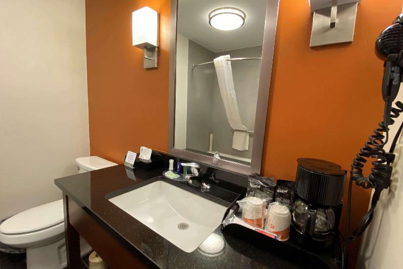 キングサイズベッドのスタンダードルーム, Country Motel Ipswich