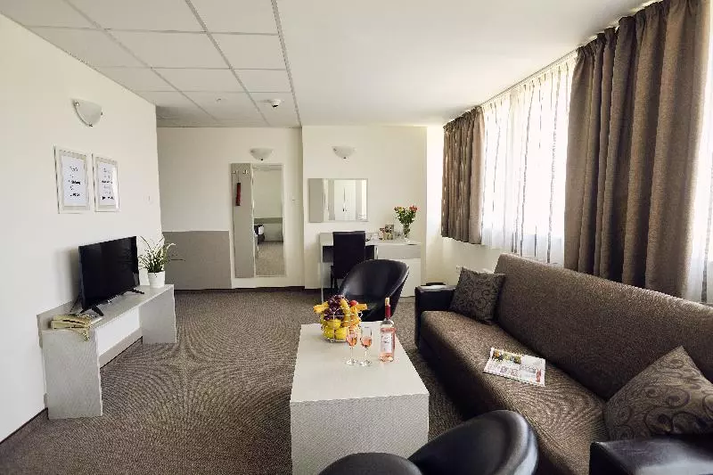 Superior Family Room, Country Motel Ipswich