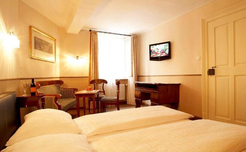 سوییت جونیور, Altstadthotel Kasererbräu