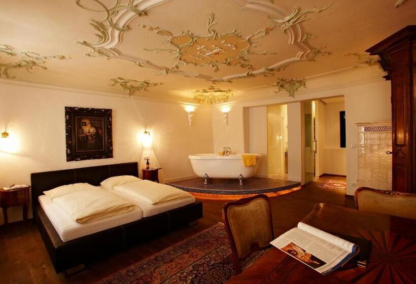 سوئیت جونیور با ماساژ آبی, Altstadthotel Kasererbräu