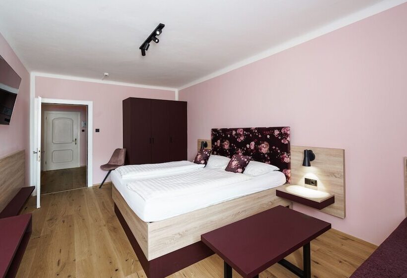 اتاق لوکس, Altstadthotel Kasererbräu