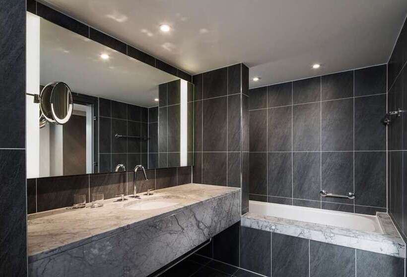 스탠다드 룸, Hilton Vienna Plaza