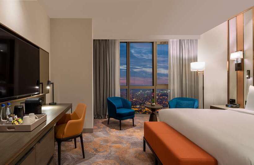 اتاق اجرایی با تخت بزرگ, Hilton Vienna Plaza