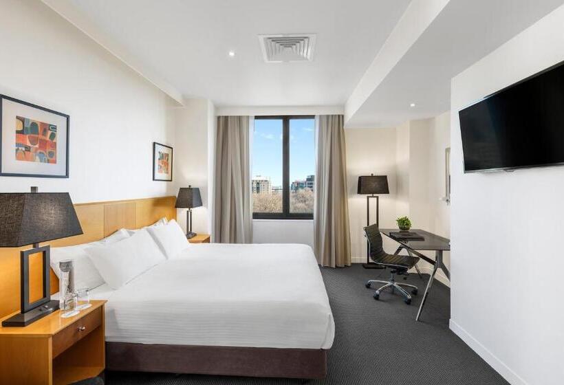 可看到停车场的高级间, Radisson On Flagstaff Gardens Melbourne
