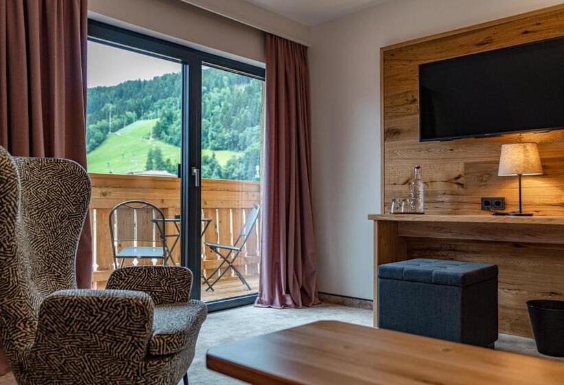 带阳台套房, Stadtvilla Schladming Boutique