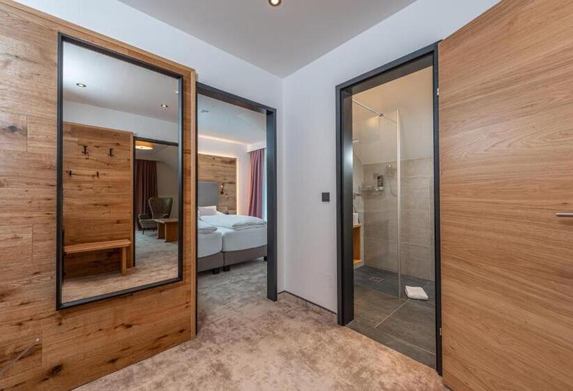 带阳台套房, Stadtvilla Schladming Boutique