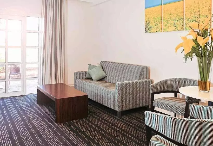 エクゼクティブスイート, Novotel Vines Resort Swan Valley