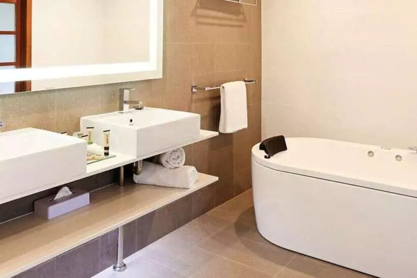 エクゼクティブスイート, Novotel Vines Resort Swan Valley