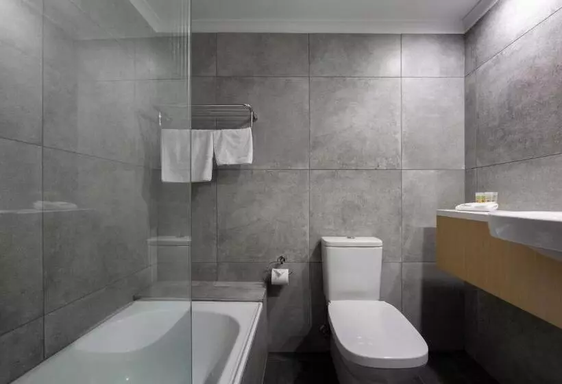 اتاق خانوادگی, Ibis Styles Canberra Eaglehawk