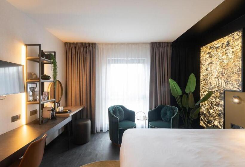 غرفة قياسية, Ariane