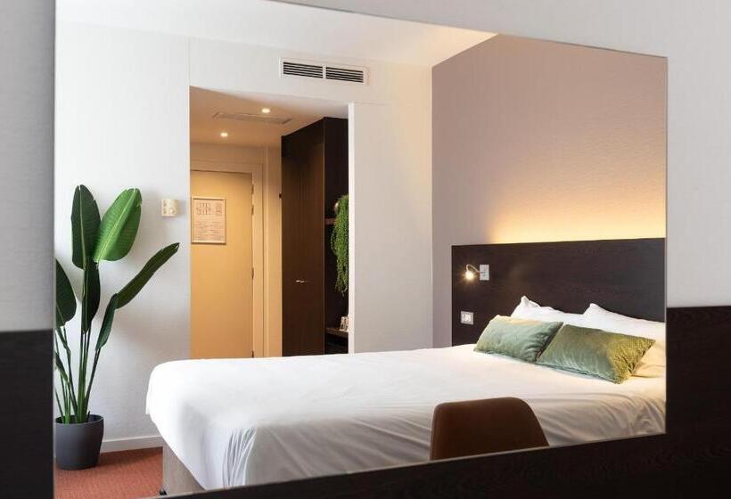 غرفة قياسية, Ariane