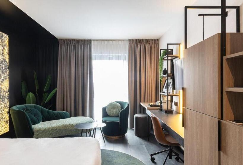 غرفة برستيج, Ariane