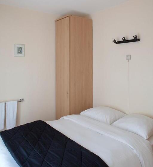 דירת שלושה חדרים, Du Soleil