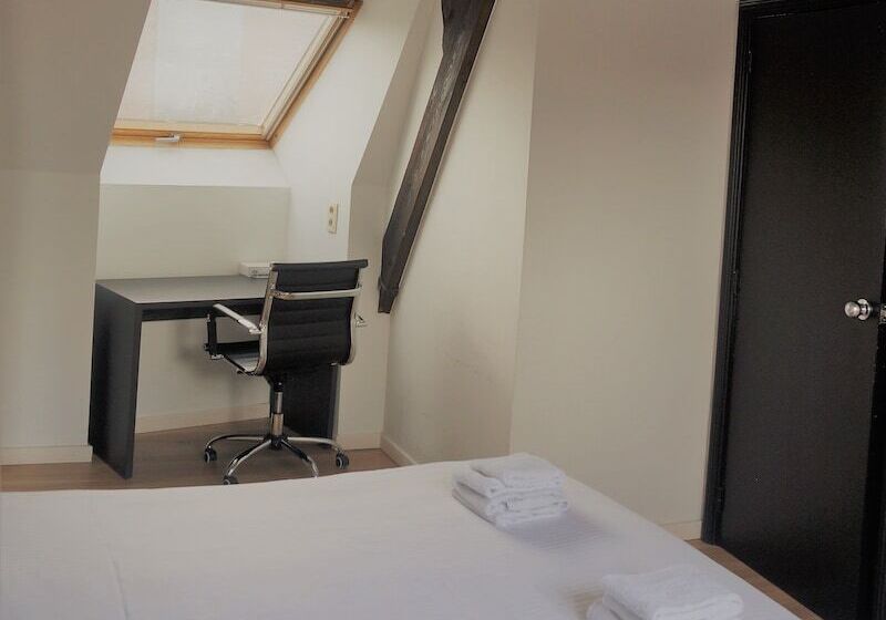 Номер Economy, T Putje