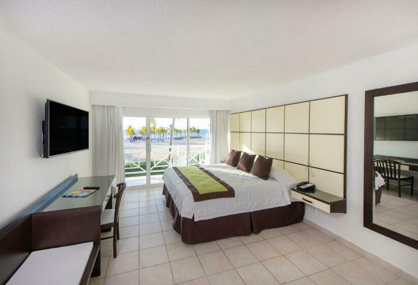 キングサイズベッドのスーペリアルーム, Viva Fortuna Beach By Wyndham, A Trademark All Inclusive