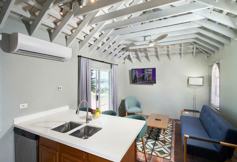 ویلای 1 خوابه, St George S Club