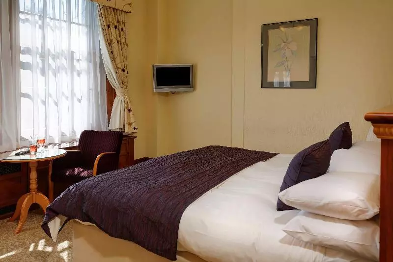 キングサイズベッドのデラックスルーム, Best Western Balgeddie House